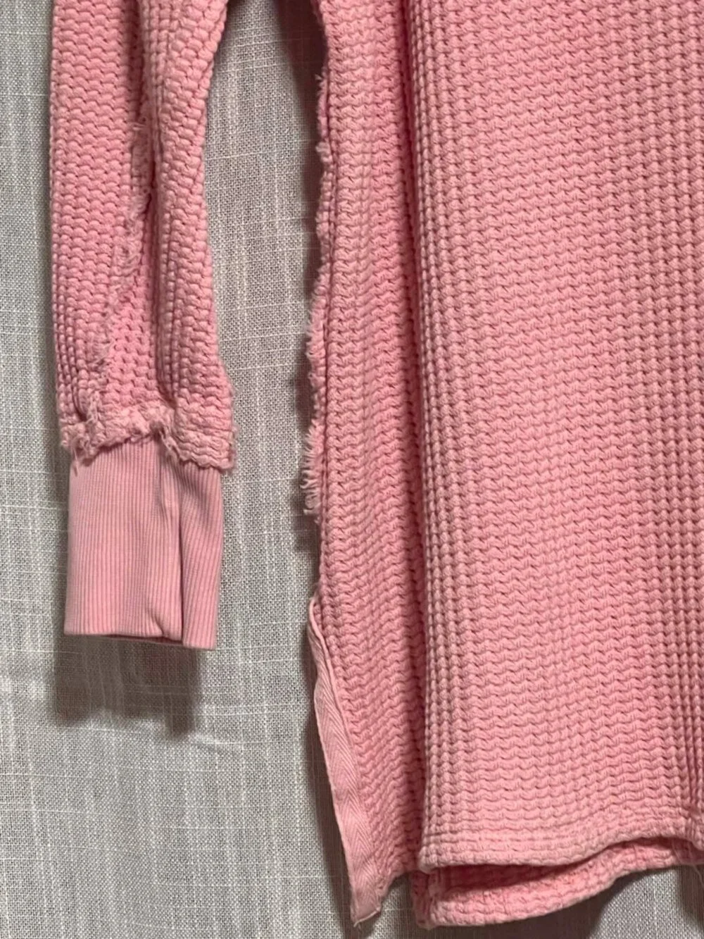 We The Free Top Slouchy Oversized Waffle Knit V-Neck Pink Dogwood Size XS